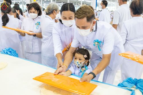 ภาพ No.46907:ประมวลภาพพิธีทอดผ้าป่าธรรมชัย ณ วัดพระธรรมกาย (5 มิถุนายน พ.ศ. 2565)