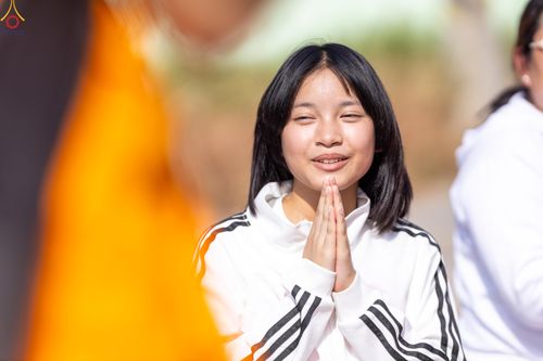 ภาพ No.287728:วันที่ 3 มกราคม พ.ศ. 2569 พิธีต้อนรับพระธรรมยาตรา ครั้งที่ 2 (ภาพชุดที่ 2) ในโครงการธรรมยาตรา กตัญญูบูชา มหาปูชนียาจารย์ พระมงคลเทพมุนี(สด จนฺทสโร) พระผู้ปราบมาร อนุสรณ์สถาน 7 แห่ง ปีที่ 14 ณ อนุสรณ์สถานมหาวิหารพระมงคลเทพมุนี (โลตัสแลนด์) อ.สองพี่น้อง จ.