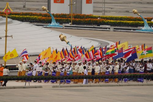 ภาพ No.52119:ประมวลภาพพิธีตักบาตรมิตรภาพไทย-เมียนมาร์ 105 รูป ณ วัดพระธรรมกาย