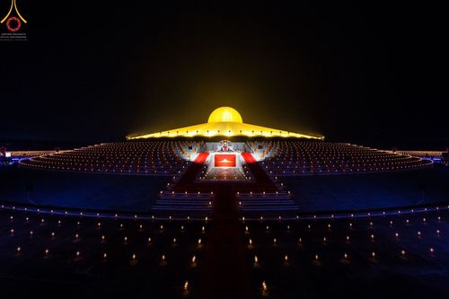 ภาพ No.43560:ประมวลภาพวันมาฆบูชา ประจำปี พ.ศ. 2565 ณ วัดพระธรรมกาย (ชุดที่ 2)