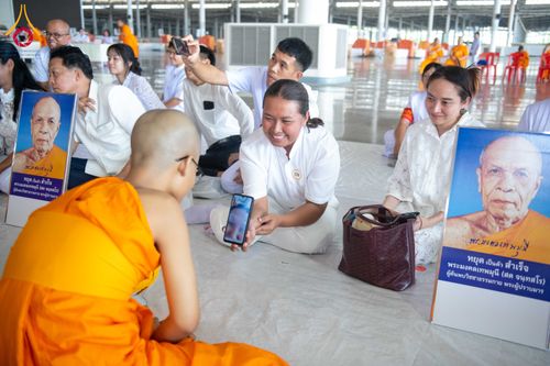 ภาพ No.321451:วันเสาร์ที่ 11 เมษายน พ.ศ.2569 พิธีขอบรรพชา พิธีขอสรณคมณ์และศีล, พิธีถวายบาตร พิธีอุปสมบท โครงการอุปสมบทหมู่ บูชาธรรมหลวงพ่อธัมมชโย พ.ศ.2569 โครงการอุปสมบทหมู่ธรรมทายาท ระดับอุดมศึกษา รุ่น 53 (ภาคฤดูร้อน) ณ วัดพระธรรมกาย ปทุมธานี