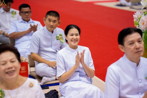 ภาพ No.342236:วันอาทิตย์ที่ 2 สิงหาคม พ.ศ.2569 พิธีมุทิตาสักการะพระภิกษุ  ผู้สอบได้เปรียญธรรม 9 ประโยค ระดับโลก ปีที่ 38, พิธีมอบโล่เกียรติยศ และทุนการศึกษา สำนักเรียนบาลีดีเด่นทั่วประเทศ ณ สภาธรรมกายสากล วัดพระธรรมกาย