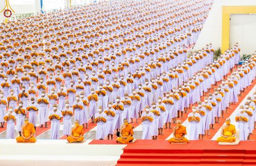 ภาพ No.64435:พิธีบรรพชาสามเณรธรรมทายาท โครงการอุปสมบทบูชาธรรมมหาปูชนียาจารย์ วันเสาร์ที่ 26 พฤศจิกายน พ.ศ. 2565 ณ วัดพระธรรมกาย จ.ปทุมธานี