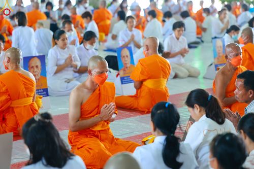 ภาพ No.87860:พิธีบรรพชาอุปสมบท ในโครงการอุปสมบทหมู่บูชาธรรม วันครูผู้ค้นพบวิชชาธรรมกาย ณ วัดพระธรรมกาย ในวันเสาร์ที่ 16 กันยายน พ.ศ.2566