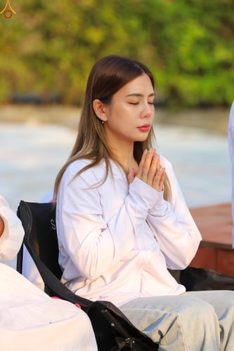 ภาพ No.294435:วันที่ 14 มกราคม พ.ศ. 2569 พิธีตักบาตรพระธรรมยาตรา ณ วัดสองพี่น้อง ต.ต้นตาล อ.สองพี่น้อง จ.สุพรรณบุรี ในโครงการธรรมยาตรา กตัญญูบูชา มหาปูชนียาจารย์ พระมงคลเทพมุนี(สด จนฺทสโร) พระผู้ปราบมาร อนุสรณ์สถาน 7 แห่ง ปีที่ 14