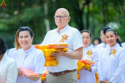 ภาพ No.85577:พิธีทอดผ้าป่าฉลองวัดพระธรรมกายเอกเกอร์ซุน  ในโอกาสสถาปนาครบรอบ 7 ปี  วันอาทิตย์ที่ 30 กรกฎาคม พ.ศ.2566 ณ วัดพระธรรมกายเอกเกอร์ซุน ประเทศนอร์เวย์