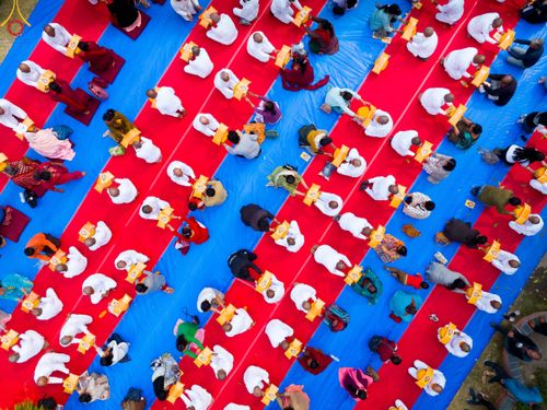 ภาพ No.77623:พิธีตัดปอยผมและปลงผมนาคธรรมทายาท ในโครงการบรรพชาสามเณรหมู่ ประเทศเนปาล วันที่ 11 มีนาคม พ.ศ.2566