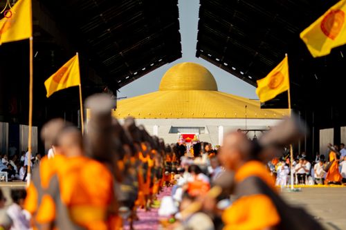 ภาพ No.306018:วันที่ 25 มกราคม พ.ศ. 2569 พิธีต้อนรับพระธรรมยาตรา วัดพระธรรมกาย(ภาพชุดที่ 4) ในโครงการธรรมยาตรา กตัญญูบูชา มหาปูชนียาจารย์ พระมงคลเทพมุนี(สด จนฺทสโร) พระผู้ปราบมาร อนุสรณ์สถาน 7 แห่ง ปีที่ 14