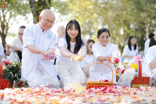 ภาพ No.286826:วันที่ 2 มกราคม พ.ศ.2569 พิธีต้อนรับพระธรรมยาตรา ครั้งที่ 1 (ภาพชุดที่ 2) ณ วัดพระธรรมกาย (วิหารหลวงปู่ - พระมหาธรรมกายเจดีย์)