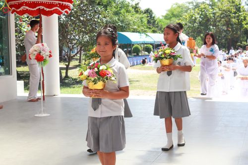 ภาพ No.283141:วันอาทิตย์ที่ 26 ตุลาคม พุทธศักราช 2568 พิธีทอดกฐินสามัคคี กตัญญูบูชาธรรมมหาปูชนียาจารย์ และโครงการกฐินทั่วไทย 30,000 วัด บูชาธรรม 81 ปีหลวงพ่อธัมมชโย  ณ ศูนย์อบรมเยาวชนอุตรดิตถ์