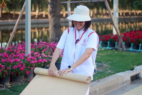 ภาพ No.296064:ภาพเบื้องหลังอาสาสมัครรวมใจ ชุดที่ 1 ในโครงการธรรมยาตรา กตัญญูบูชา มหาปูชนียาจารย์ พระมงคลเทพมุนี(สด จนฺทสโร) พระผู้ปราบมาร อนุสรณ์สถาน 7 แห่ง ปีที่ 14