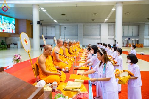 ภาพ No.90776:พิธีบำเพ็ญกุศลสวดพระอภิธรรม  อุบาสกถาวร พรหมถาวร (อุบาสกผู้ปั้นพระ) คืนที่ 3 วันจันทร์ที่ 16 ตุลาคม พ.ศ. 2566 ณ ห้องแก้วสารพัดนึก 1 สภาธรรมกายสากล วัดพระธรรมกาย จ.ปทุมธานี