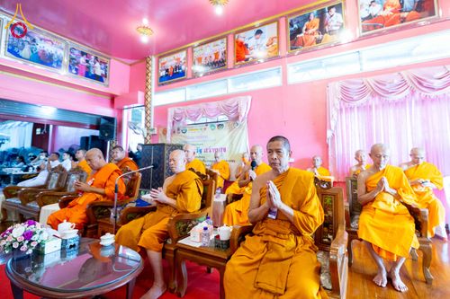 ภาพ No.298294:วันที่ 17 มกราคม พ.ศ. 2569  พิธีเจริญพระพุทธมนต์ ปฏิบัติธรรม มอบทุนการศึกษา ถวายสังฆทาน 109 วัด โครงการธรรมยาตราปีที่ 14 ณ วัดตะเคียน อำเภอบางกรวย จังหวัดนนทบุรี