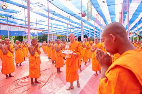 ภาพ No.65724:พิธีถวายพระบรมสารีริกธาตุ เพื่อประดิษฐาน ณ พระพุทธรูปปางไสยยาสน์ ที่ยาวที่สุดในบังกลาเทศ  วันที่ 22 พฤศจิกายน พ.ศ. 2565