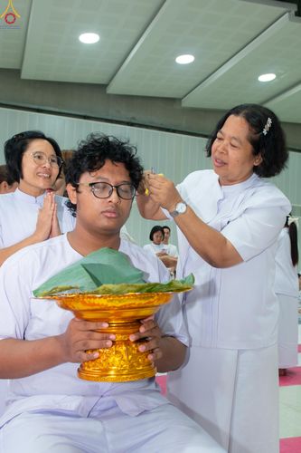 ภาพ No.319305:วันเสาร์ที่ 4 เมษายน พ.ศ.2569 พิธีปลงผมนาคธรรมทายาท โครงการอุปสมบทหมู่ธรรมทายาท ระดับอุดมศึกษา รุ่นที่ 53 ภาคฤดูร้อน ณ มหารัตนวิหารคด 13 วัดพระธรรมกาย