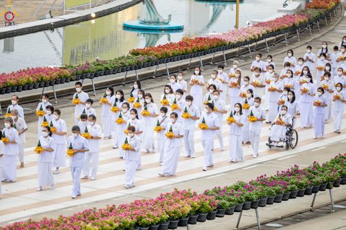 ภาพ No.87762:พิธีบรรพชาอุปสมบท ในโครงการอุปสมบทหมู่บูชาธรรม วันครูผู้ค้นพบวิชชาธรรมกาย ณ วัดพระธรรมกาย ในวันเสาร์ที่ 16 กันยายน พ.ศ.2566