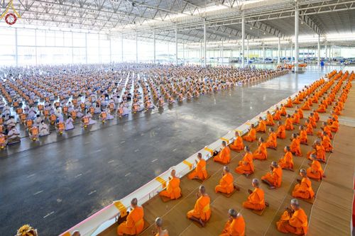 ภาพ No.66420:พิธีถวายอุปกรณ์เครื่องกันหนาว แด่คณะพระภิกษุ สามเณร วัดพระธรรมกาย วันเสาร์ที่ 10 ธันวาคม พ.ศ. 2565 ณ สภาธรรมกายสากล วัดพระธรรมกาย จ.ปทุมธานี