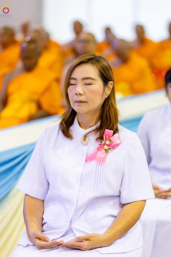 ภาพ No.331197:วันวิสาขบูชา อาทิตย์ที่ 31 พฤษภาคม พ.ศ.2569 พิธีปฏิบัติธรรม ณ ห้องแก้วสารพัดนึก 1  วัดพระธรรมกาย จังหวัดปทุมธานี