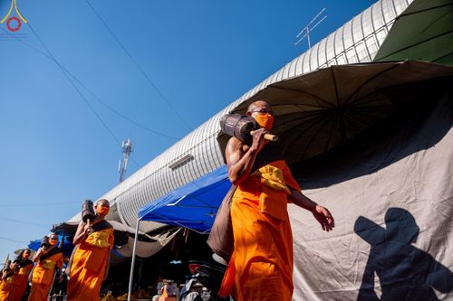 ภาพ No.105642:พิธีต้อนรับพระธรรมยาตรา ในโครงการธรรมยาตรากตัญญูบูชา มหาปูชนียาจารย์ พระมงคลเทพมุนี(สด จนฺทสโร) พระผู้ปราบมาร อนุสรณ์สถาน 7 แห่ง ปีที่ 12 วันที่ 3 มกราคม พ.ศ. 2567 ณ อนุสรณ์สถานโลตัสแลนด์ จ.สุพรรณบุรี