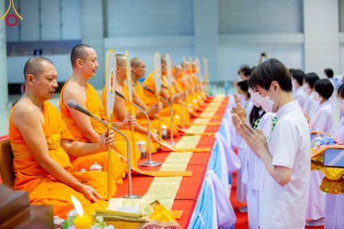 ภาพ No.91070:พิธีบำเพ็ญกุศลสวดพระอภิธรรม  อุบาสกถาวร พรหมถาวร (อุบาสกผู้ปั้นพระ) คืนสุดท้าย วันศุกร์ที่ 20 ตุลาคม พ.ศ. 2566 ณ ห้องแก้วสารพัดนึก 1 สภาธรรมกายสากล วัดพระธรรมกาย จ.ปทุมธานี