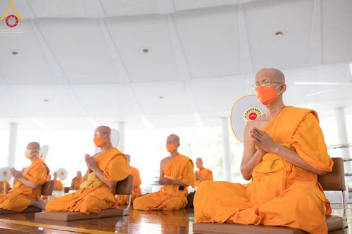 ภาพ No.68142:พิธีบุพเปตพลี ครั้งที่ 131 เพื่ออุทิศบุญกุศลแด่บรรพบุรุษผู้ล่วงลับ วันที่ 22 ธันวาคม พ.ศ. 2565 ณ วัดพระธรรมกาย