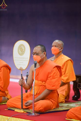 ภาพ No.65526:พิธีเวียนประทักษิณ และขอขมามอบผ้าไตร รุ่นบูชาธรรมมหาปูชนียาจารย์  ปี ๒๕๖๕ ณ วัดพระพุทธบาทราชวรมหาวิหาร  อ.พระพุทธบาท จ.สระบุรี วันเสาร์ที่ ๒๐ พฤศจิกายน พ.ศ. ๒๕๖๕