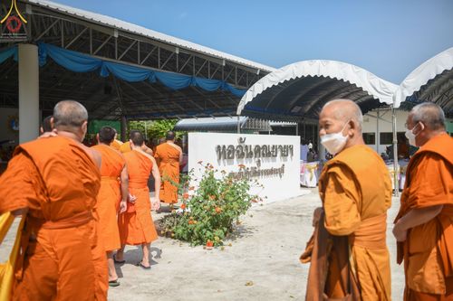 ภาพ No.65103:พิธีถวายสังฆทานแด่ คณะสงฆ์ 150 วัด จังหวัดสระบุรี ณ ศูนย์ปฎิบัติธรรมสระบุรี ต.นายาว อ.พระพุทธบาท จ.สระบุรี  วันอังคาร ที่ 1 พฤศจิกายน พ.ศ.2565