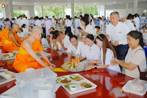 ภาพ No.348525:วันที่ 11 กันยายน พ.ศ.2569 พิธีบุพเปตพลี ครั้งที่ 188 ร่วมอุทิศส่วนกุศล แด่หมู่ญาติผู้ล่วงลับไปแล้ว และเป็นปัจจัยสนับสนุน การเผยแผ่พระพุทธศาสนา ณ หอฉันคุณยายอาจารย์ วัดพระธรรมกาย
