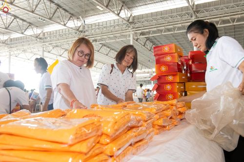 ภาพ No.322107:วันที่ 14 เมษายน พ.ศ.2569 การเตรียมกล่องไทยธรรม วันสุดท้าย เพื่องานถวายมหาสังฆทาน 40,000 กว่าวัดทั่วประเทศ วันคุ้มครองโลก 22 เมษายน พ.ศ.2569 วัดพระธรรมกาย