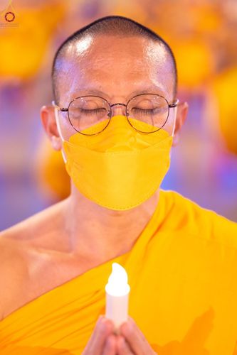 ภาพ No.68615:พิธีสวดมนต์ข้ามปี วันที่ 31 ธันวาคม พ.ศ. 2565 ณ มหารัตนวิหารคด วัดพระธรรมกาย จ.ปทุมธานี