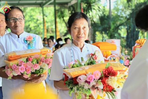 ภาพ No.182683:พิธีทอดกฐิน ณ ธุดงคสถานทรงธรรมกำแพงเพชร ในโครงการทอดกฐินสามัคคีทั่วไทย 30,000 วัด บูชาธรรม 80 ปี หลวงพ่อธัมมชโย โดยคณะศิษยานุศิษย์วัดพระธรรมกาย วันที่ 25 ตุลาคม พ.ศ. 2567