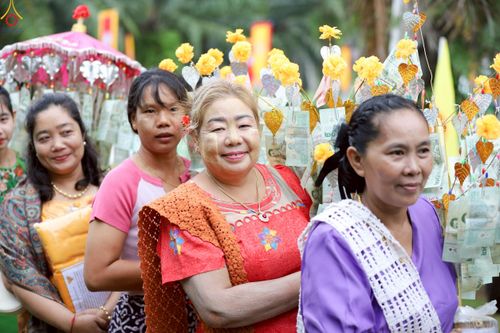 ภาพ No.255927:วันที่ 15 ตุลาคม พ.ศ. 2568 พิธีทอดกฐินสามัคคีทั่วไทย 30,000 วัด โดยคณะศิษยานุศิษย์ บูชาธรรม 81 ปี หลวงพ่อธัมมชโย ณ ศูนย์ปฏิบัติธรรมชุมพร ต.ดอนยาง อ.ปะทิว จ.ชุมพร