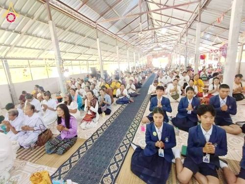 ภาพ No.183223:พิธีทอดกฐิน ณ วัดภูถ้ำพระ จ.กาฬสินธุ์ ในโครงการทอดกฐินสามัคคีทั่วไทย 30,000 วัด บูชาธรรม 80 ปี หลวงพ่อธัมมชโย โดยคณะศิษยานุศิษย์วัดพระธรรมกาย วันที่ 19 ตุลาคม พ.ศ. 2567 กฐินสัมฤทธิ์เด็กดี V-Star โรงเรียนอนุกูลนารี จ.กาฬสินธุ์