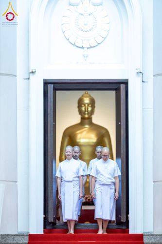 ภาพ No.256144:วันที่ 4 ตุลาคม พ.ศ. 2568 พิธีบรรพชาอุปสมบท  โครงการอุปสมบทหมู่บูชาธรรม 141 ปี  พระมงคลเทพมุนี (สด จนฺทสโร) ณ โบสถ์พระไตรปิฏก วัดพระธรรมกาย จ.ปทุมธานี