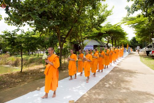 ภาพ No.255813:วันที่ 14 ตุลาคม พ.ศ. 2568 พิธีทอดกฐินสามัคคีทั่วไทย 30,000 วัด โดยคณะศิษยานุศิษย์ บูชาธรรม 81 ปี หลวงพ่อธัมมชโย ณ ศูนย์ปฏิบัติธรรมชัยนาท ต.ธรรมามูล อ.ชัยนาท จ.ชัยนาท