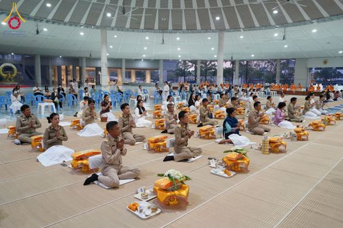 ภาพ No.201882:ผู้ว่าปทุมฯ มอบแนวทางการขับเคลื่อนพัฒนาจังหวัดฯ แก่หัวหน้าส่วนราชการ ผู้บริหารท้องถิ่น กำนัน ผู้ใหญ่บ้าน อ.คลองหลวง วันอังคารที่ 21 มกราคม พ.ศ. 2568