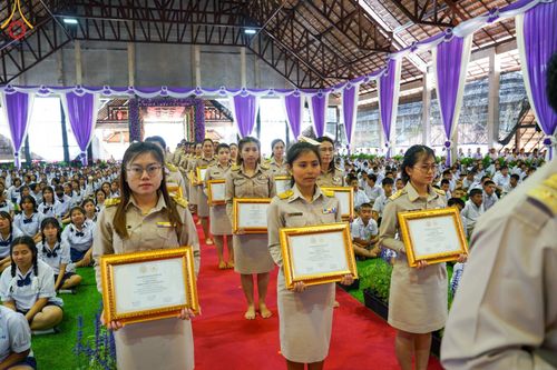 ภาพ No.125588:พิธีมอบโล่และทุนการศึกษา โครงการโรงเรียนส่งเสริมศีลธรรม  "นักบุญขุนเขา" ครั้งที่ ๒ ณ อาคารธรรมสภา วัดบ้านขุน ตำบลบ่อหลวง อำเภอฮอด จังหวัดเชียงใหม่ วันอังคารที่ ๒๗ กุมภาพันธ์ พ.ศ.๒๕๖๗