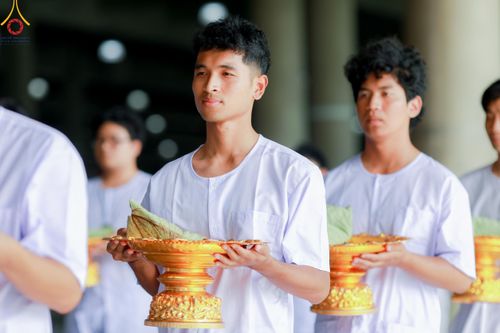 ภาพ No.140215:พิธีตัดปอยผมและปลงผม โครงการอุปสมบทหมู่ธรรมทายาท ระดับอุดมศึกษา รุ่นที่ 51 ภาคฤดูฝน วันเสาร์ที่ 8 มิถุนายน พ.ศ.2567 ณ มหารัตนวิหารคด 9 วัดพระธรรมกาย