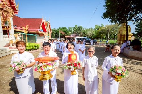 ภาพ No.262556:วันที่ 21 ตุลาคม พ.ศ. 2568 พิธีทอดกฐินสามัคคีทั่วไทย 30,000 วัด โดยคณะศิษยานุศิษย์ บูชาธรรม 81 ปี หลวงพ่อธัมมชโย ณ วัดกงไกรลาศ ต.กง อ.กงไกรลาศ จ.สุโขทัย