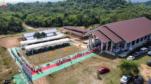 ภาพ No.94023:พิธีทอดกฐินสามัคคี เพื่อสร้างอาคารปฏิบัติธรรม พระมงคลเทพมุนี (สด จนฺทสโร) ณ ธุดงคสถานเขาย้อย ต.สระพัง อ. เขาย้อย จ.เพชรบุรี วันอาทิตย์ที่ 12 พฤศจิกายน พ.ศ. 2566