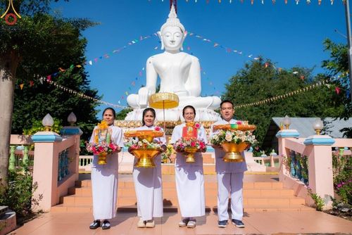 ภาพ No.166612:พิธีทอดกฐิน ณ วัดโพธิ์ไทร อ.เกษตรสมบูรณ์ จ.ชัยภูมิ ในโครงการกฐินสามัคคีทั่วไทย 30,000 วัด บูชาธรรม 80 ปี หลวงพ่อธัมมชโย โดยคณะศิษยานุศิษย์วัดพระธรรมกาย วันที่ 23 ตุลาคม พ.ศ. 2567