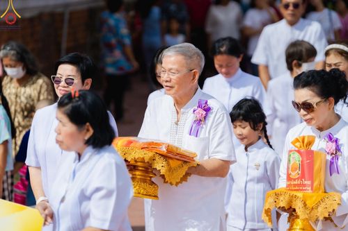 ภาพ No.164270:พิธีทอดกฐิน ณ วัดบ้านงิ้ว จ.ชลบุรี ในโครงการกฐินสามัคคีทั่วไทย 30,000 วัด บูชาธรรม 80 ปี หลวงพ่อธัมมชโย โดย คณะศิษยานุศิษย์วัดพระธรรมกาย วันที่ 20 ตุลาคม พ.ศ. 2567