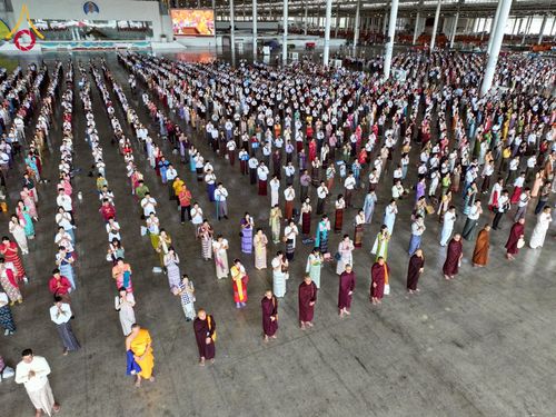 ภาพ No.232757:วันอาทิตย์ที่ 6 กรกฏาคม พ.ศ. 2568 พิธีสวดธัมมจักกัปปวัตตนสูตร เมียนมา ครั้งที่ 8 ณ มหาธรรมกายเจดีย์ วัดพระธรรมกาย