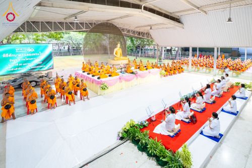 ภาพ No.61213:พิธีตักบาตรฉลองพระใหม่ รุ่นบูชาธรรมโครงการ 1-2 โครงการบรรพชาอุปสมบทหมู่ธรรมทายาท บูชาธรรมหลวงพ่อธัมมชโย 80 ปี ณ โถงช้างสำนักงานใหญ่ วัดพระธรรมกาย วันที่ 20 เมษายน พ.ศ. 2567