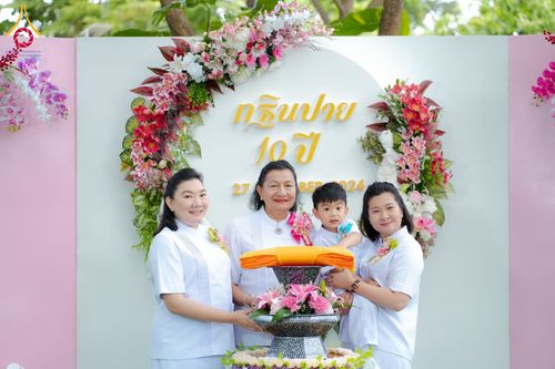 ภาพ No.174671:พิธีทอดกฐิน ศูนย์ปฏิบัติธรรมนานาชาติปาย อำเภอปาย จังหวัดแม่ฮ่องสอน พิธีวางดวงแก้ว โปรยรัตนชาติ สถาปนาอาคารปฏิบัติธรรม 80 ปี ครูบาไชยบูลย์ (หลวงพ่อธัมมชโย) วันที่ 27 ตุลาคม พ.ศ. 2567