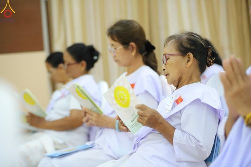 ภาพ No.152729:โครงการอบรมอุบาสก อุบาสิกาแก้ว รุ่นที่ 1 ตัวแทนทอดกฐินสามัคคีทั่วไทย 30,000 วัด บูชาธรรม 80 ปี หลวงพ่อธัมมชโย ระหว่างวันที่ 6-8 กันยายน พ.ศ.2567 ณ ศูนย์ปฏิบัติธรรมเมืองตรัง