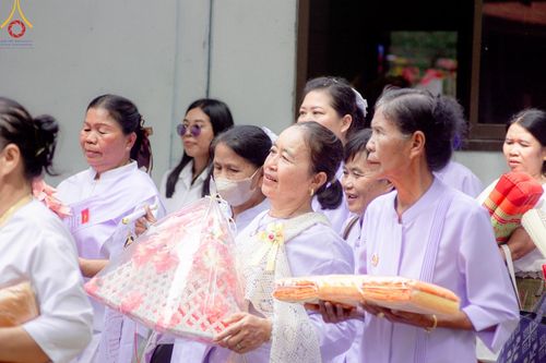 ภาพ No.166099:พิธีทอดกฐิน ณ วัดป่าสามัคคีธรรม จ.อำนาจเจริญ ในโครงการกฐินสามัคคีทั่วไทย 30,000 วัด บูชาธรรม 80 ปี หลวงพ่อธัมมชโย โดยคณะศิษยานุศิษย์วัดพระธรรมกาย วันที่ 20 ตุลาคม พ.ศ. 2567