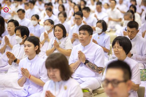 ภาพ No.209494:วันอาทิตย์ที่ 2 มีนาคม พ.ศ. 2568 พิธีบูชาข้าวพระ ณ สภาธรรมกายสากล วัดพระธรรมกาย