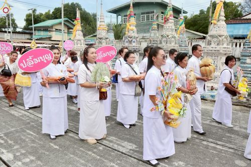ภาพ No.269299:วันที่ 26 ตุลาคม พ.ศ. 2568 พิธีทอดกฐินสามัคคีทั่วไทย ณ วัดสว่างอารมณ์ อ.บางบ่อ จ.สมุทรปราการ  โดยคณะศิษยานุศิษย์ บูชาธรรม 81 ปี หลวงพ่อธัมมชโย