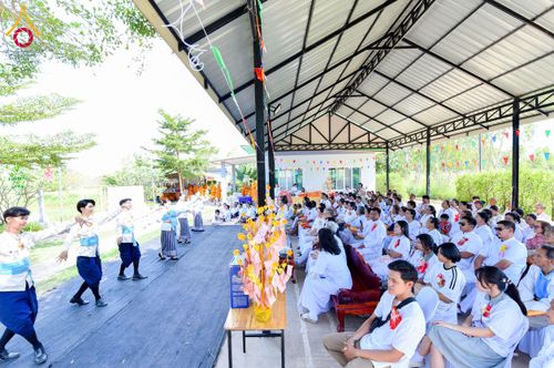ภาพ No.174856:พิธีทอดกฐิน ศูนย์ปฏิบัติธรรมท่าม่วง ต.ทุ่งทอง อ.ท่าม่วง จ.กาญจนบุรี ในโครงการกฐินสามัคคีทั่วไทย 30,000 วัด บูชาธรรม 80 ปี หลวงพ่อธัมมชโย โดยคณะศิษยานุศิษย์วัดพระธรรมกาย วันที่ 9 พฤศจิกายน พ.ศ. 2567